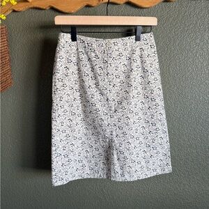 Eddie Bauer White & Navy Floral Skirt